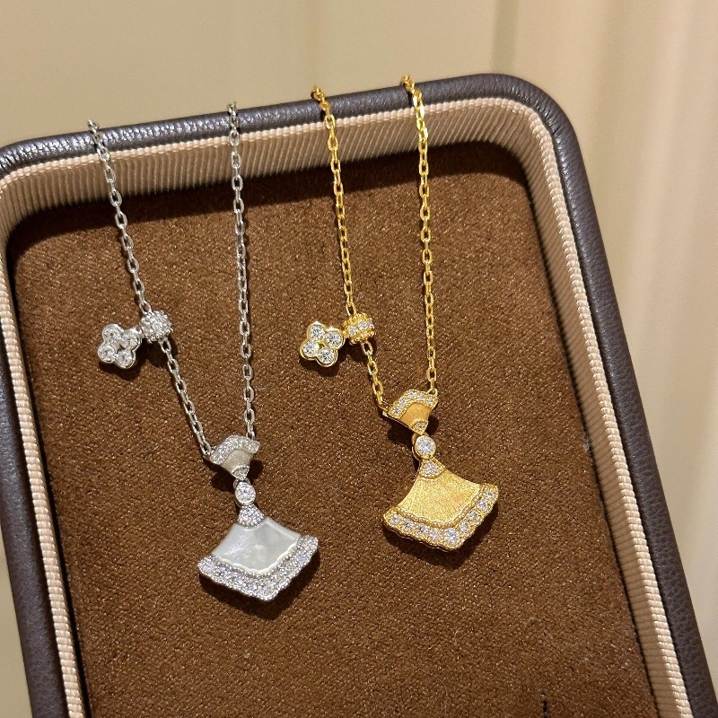 925法式轻奢复古精工拉丝镶钻贝母裙摆项链精致高级感时尚锁骨链