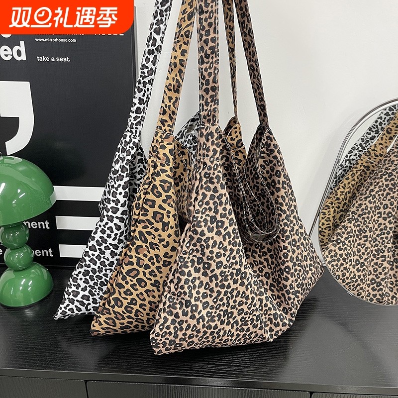 日韩ins摩登小豹纹大斜挎包单肩帆布包女学生女包百搭布袋手提包