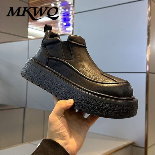 爆款男鞋轻奢英伦风马丁靴