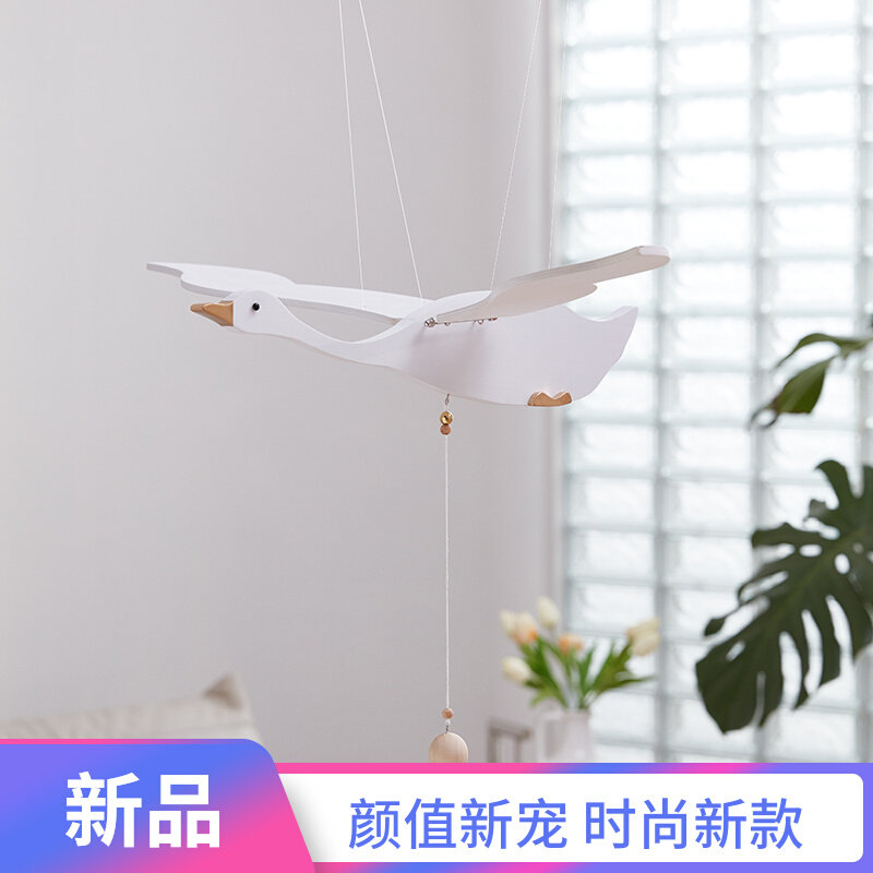 i中s创意天鹅空n吊饰房间样板房装饰品会飞的木鸟平衡海挂鸥饰件