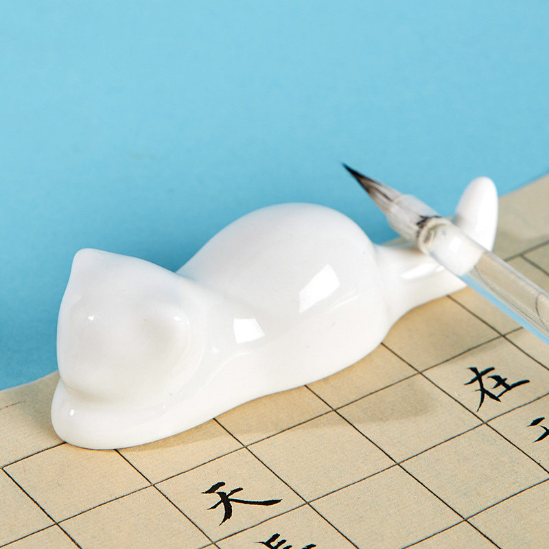 WENGUTANG 세라믹 펜 홀더 산 브러시 창조적 인 펜 홀더 서예 펜 홀더 산 연구 사보 브러시 홀더 학생 펜 홀더 성인을위한 중국어 회화 도구 특별 귀여운 고양이 간단한 데스크탑 장식