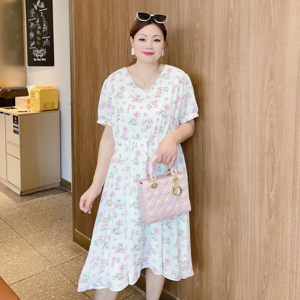 甜觅特大码女装2023夏装胖mm320斤中长款碎花雪纺V领连衣裙DF