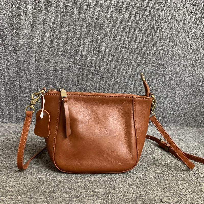 梦嘉丽头层牛皮单肩小包化妆包