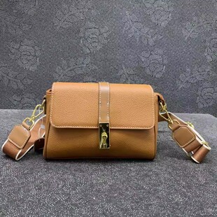 粉丝福利真皮女包小众百搭时尚头层牛皮撞色女宽肩带单肩锁扣定型