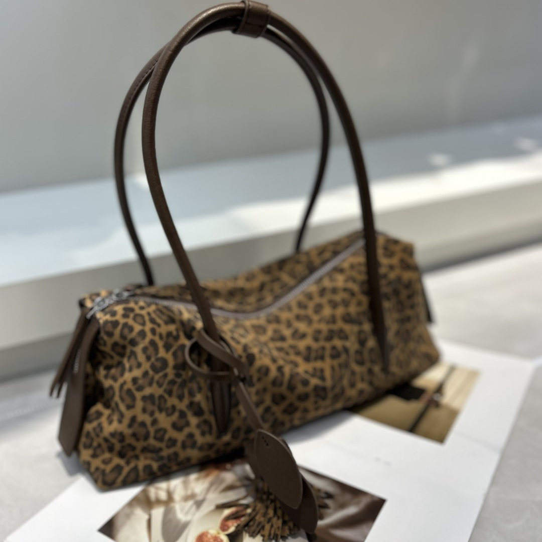 新品真皮女包韩版秋冬百搭时尚磨砂牛皮女手提腋下大容量托特包女