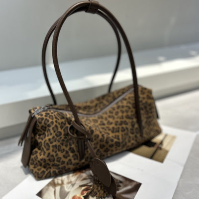 磨砂牛皮韩版百搭时尚托特女包