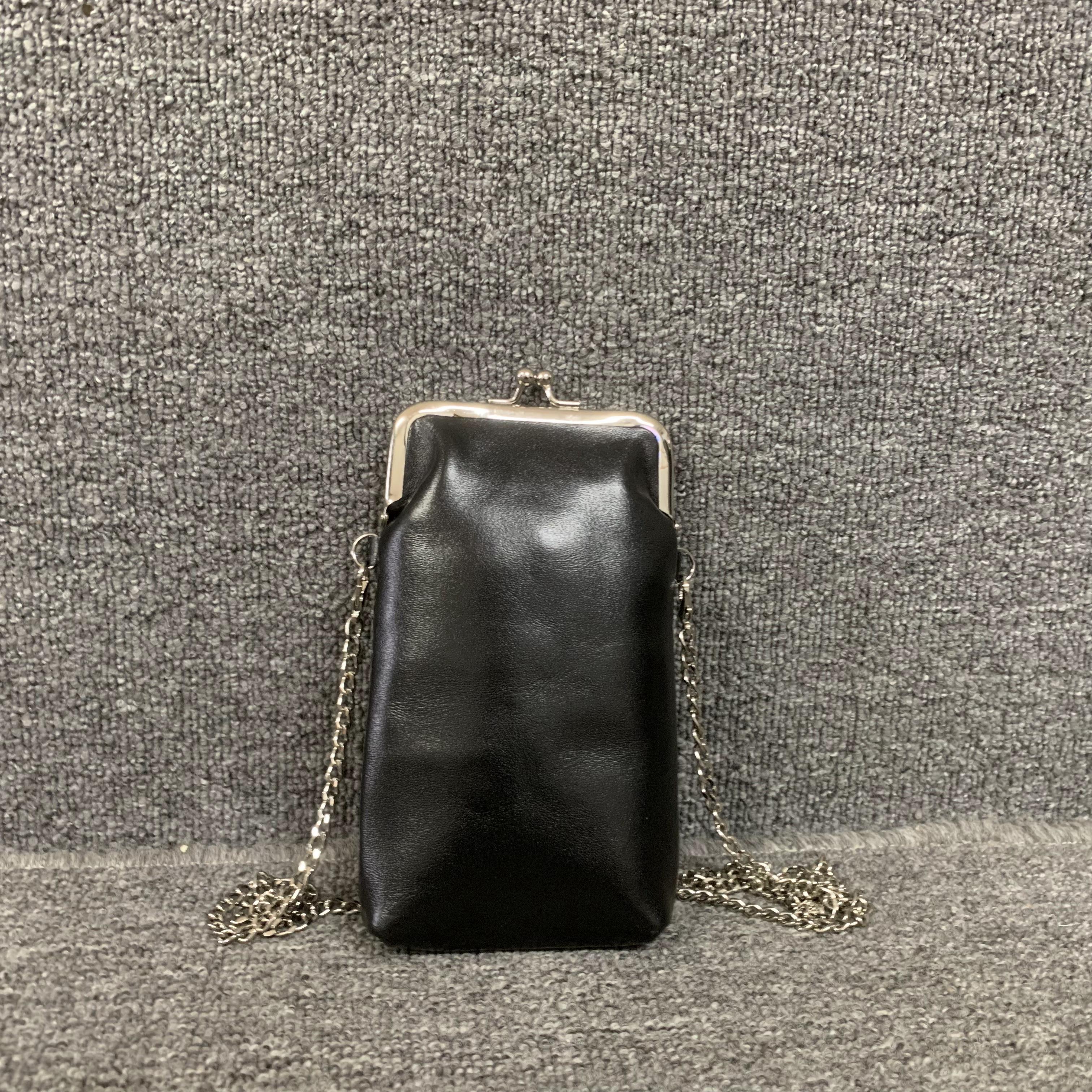 头层牛皮链条单肩斜跨潮小手机包