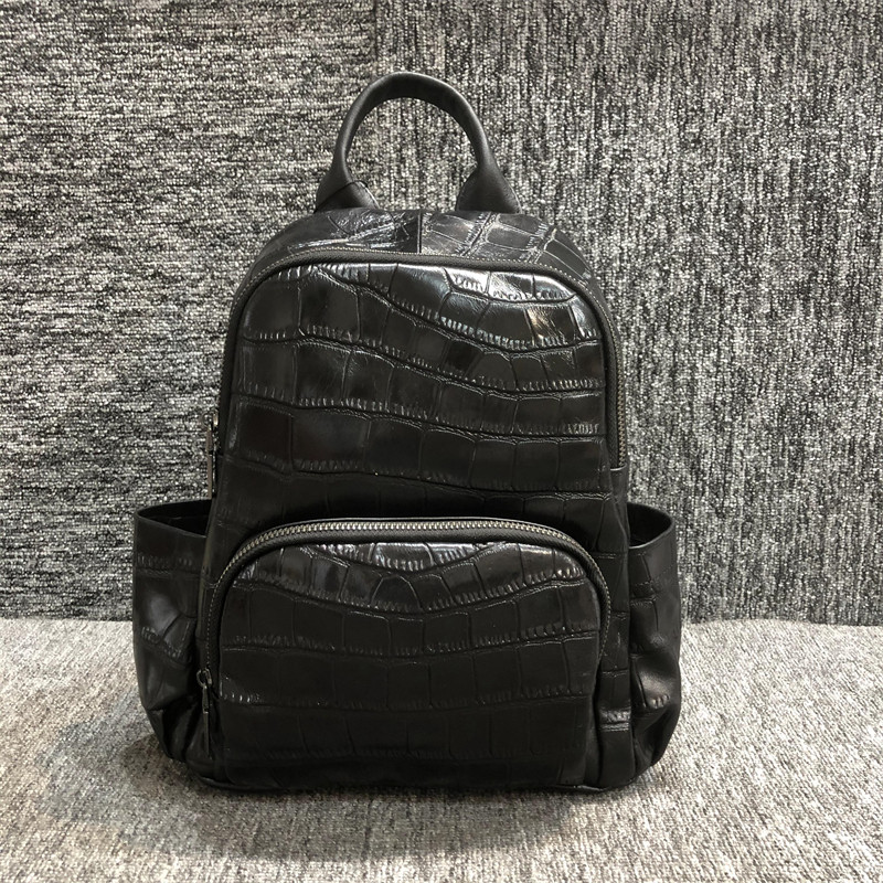 背包软牛皮真皮背包韩版街头情侣百搭头层鳄鱼纹牛皮旅游双肩背包