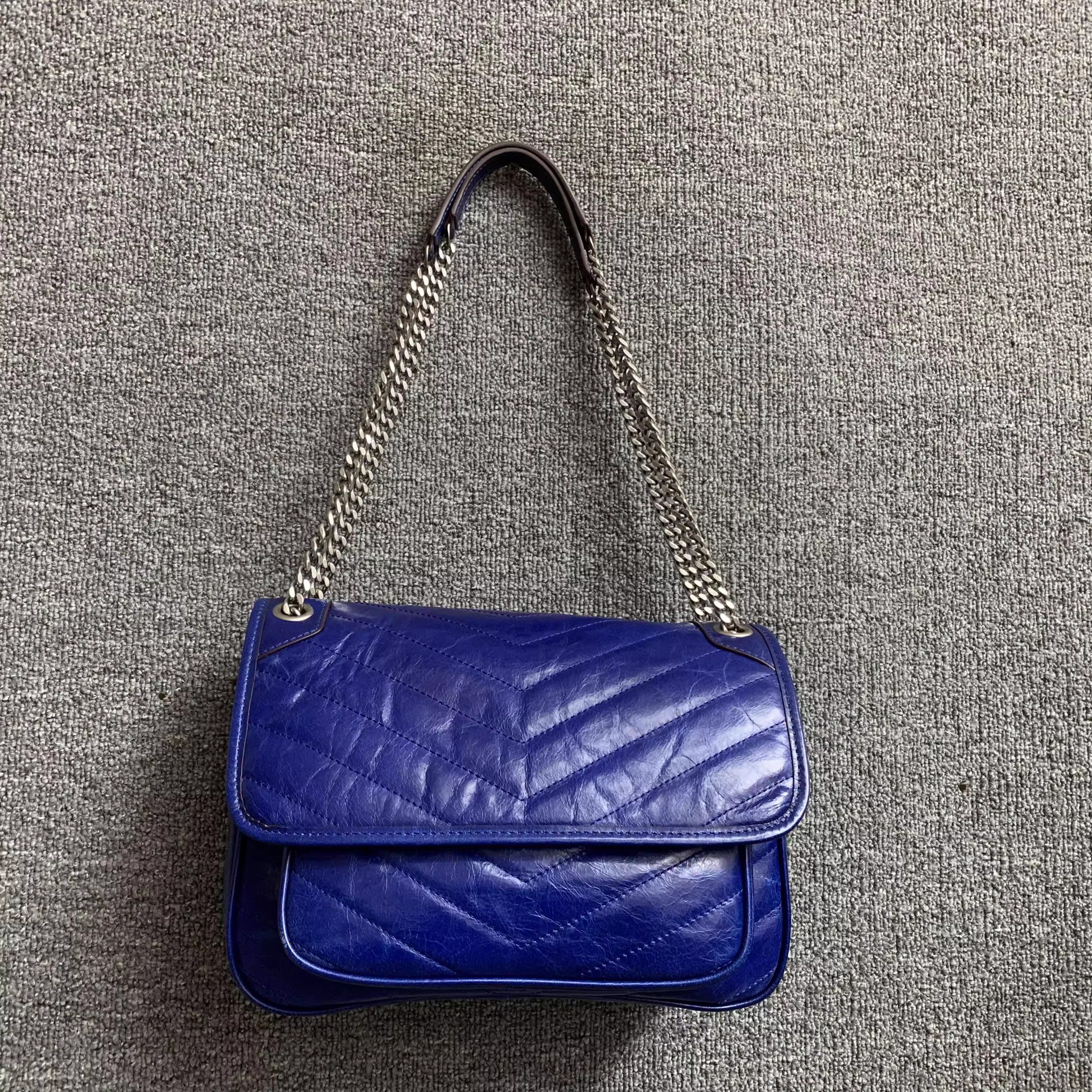 头层油蜡牛皮链条单肩女包