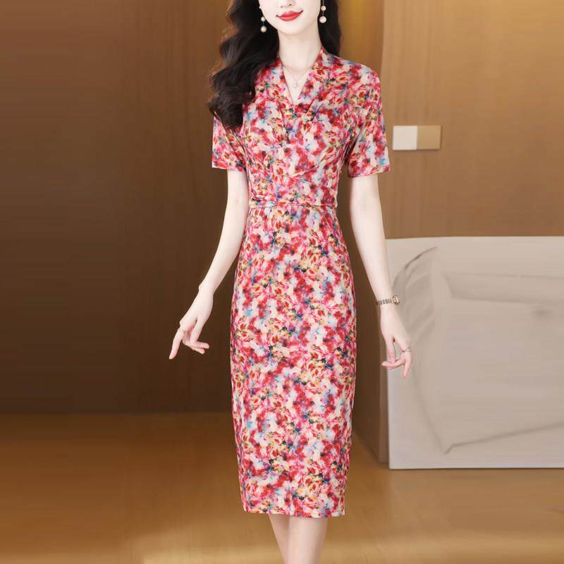 20CGA26腰夏季新款碎花衣裙女气连V领收显瘦中长款质包臀裙妈妈装