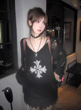 Umi+慵懒风黑色亚比长袖针织衫女秋冬毛衣设计感小众宽松镂空罩衫