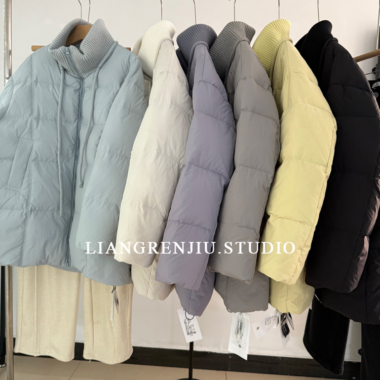 针织高领拼接百搭羽绒服