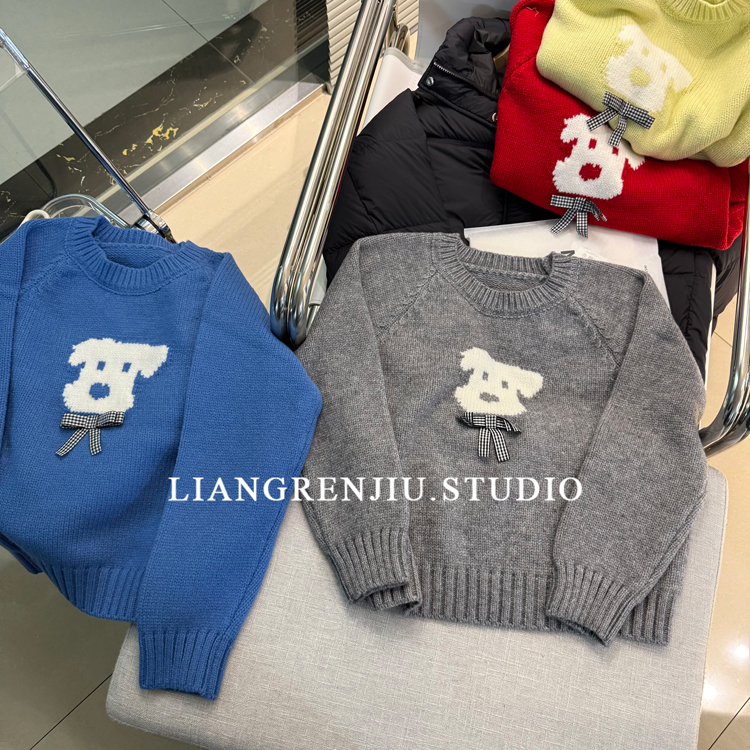 圆领卡通提花百搭针织衫