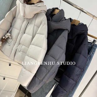 巧X正品。馒头煊软。柔软蓬松连帽短款国标优质羽绒服M