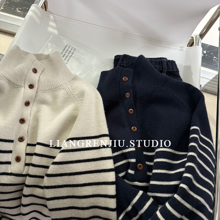 高领条纹百搭简约针织衫