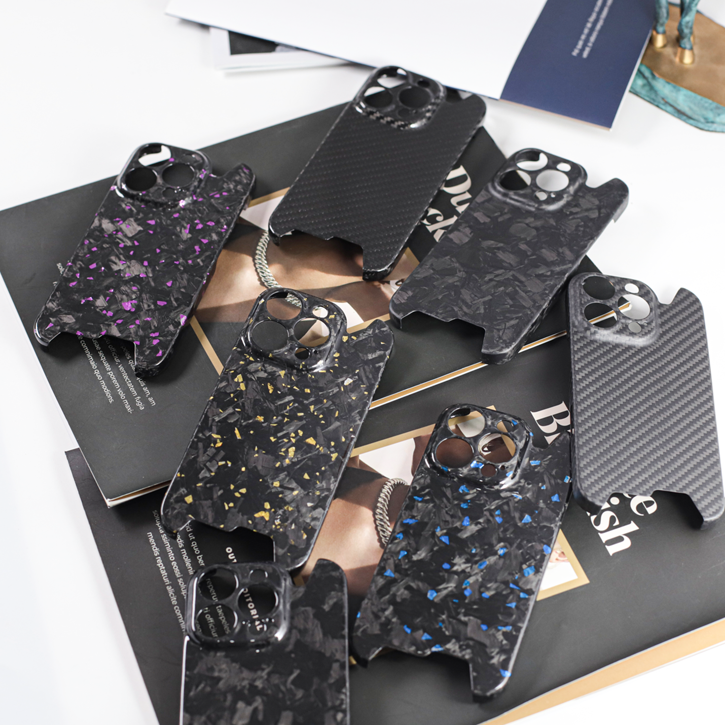 适用苹果16pro max非凡大师锻造纹碳纤维手机壳iphone16pro轻薄防摔高级手机壳商务新款硬壳金箔锻造系列