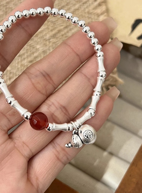 新中式轻奢甜美小众设计百搭红玛瑙葫芦手链女时尚饰品感手饰