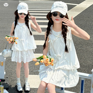 女童夏裙子套装2026新款甜美蝴蝶结挂脖上衣半身裙两件套中大童