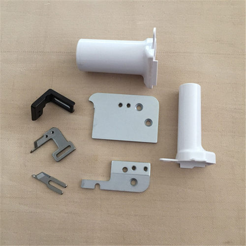 新款带刀车切包一体机下料斗针板