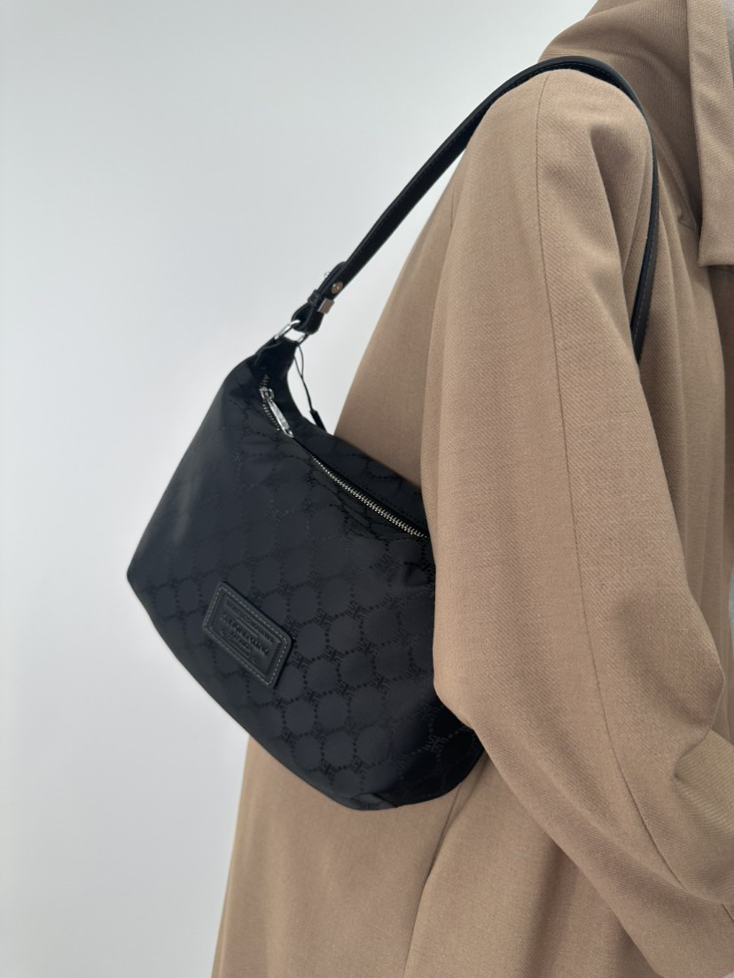 圣梵伦蒂诺S71-H552-2BB女士时尚百搭尼龙布超轻单肩斜挎包腋下包