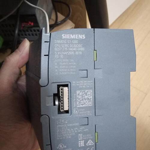 6ES7 215-1AG40-0XB0 PLC模块 CPU 1215C DC/DC/DC议价维修