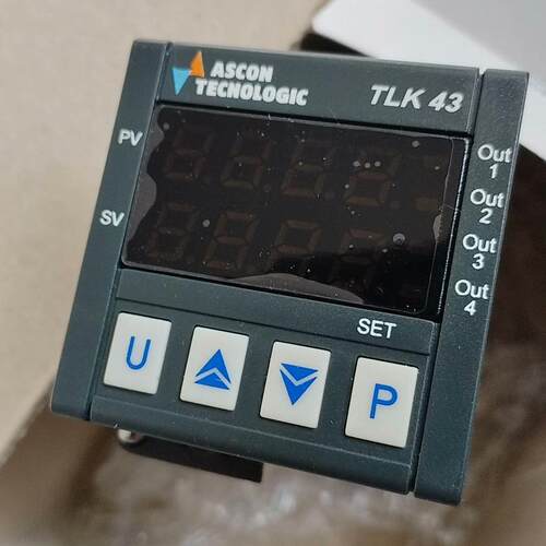 TLK43 温控器 工业数显温度控制仪表议价维修