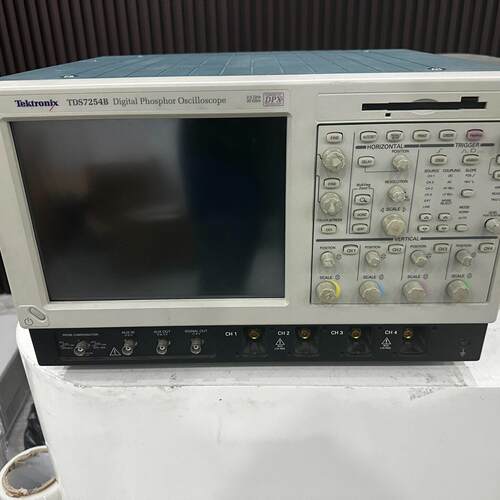 TDS7254B 数字荧光示波器 2.5GHz 实验室测试仪器议价维修