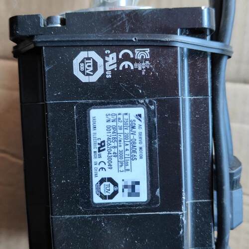 SGMJV-08ADE6S 安川七系伺服电机 750w 工控自动化配件议价维修