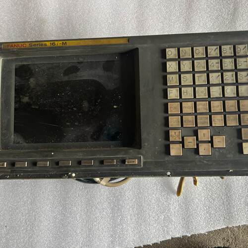 A02B-0166-C261/R 发那科数控显示屏 工控机床操作面板议价维修