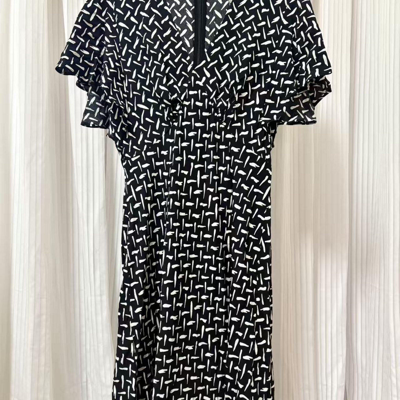 黑白编织虎纹Cecelia