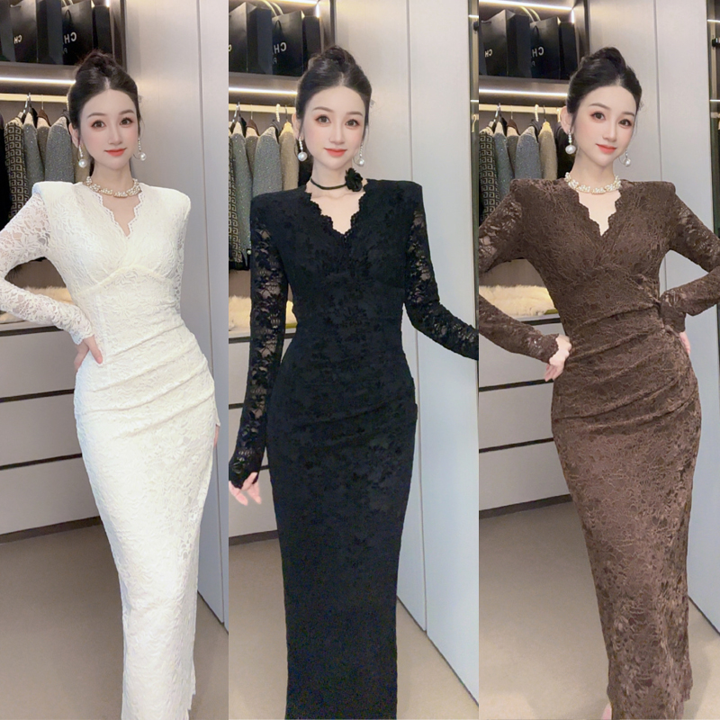 【小茵家】气质冬款植绒蕾丝加绒修身包臀连衣裙百搭打底内搭裙