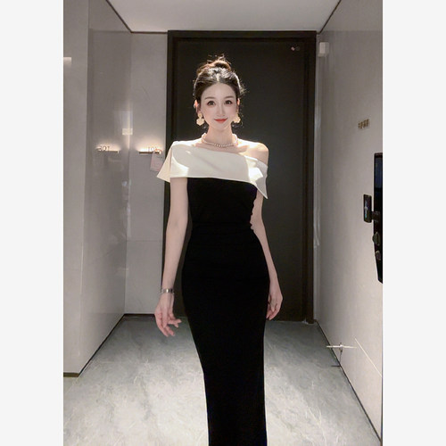 【小茵家】气质一字领小礼服撞色修身包臀连衣裙女神款气质通勤