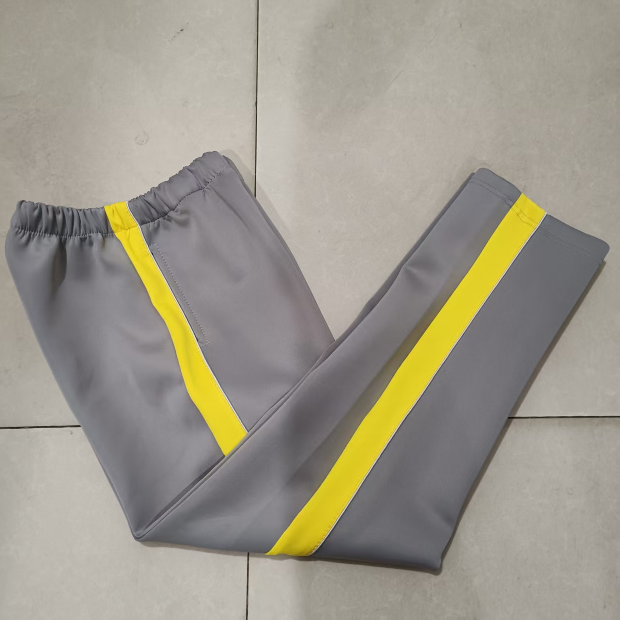 春秋款中小学生男女校服长裤灰色南韩丝拼黄宽杠白细条运动校裤子