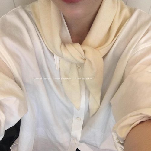 奶白色百搭纯羊毛针织三角巾披肩