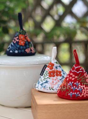 加厚锅帽珐琅锅隔热锅盖帽重工刺绣汤锅把手三角防烫套手套夹耳套