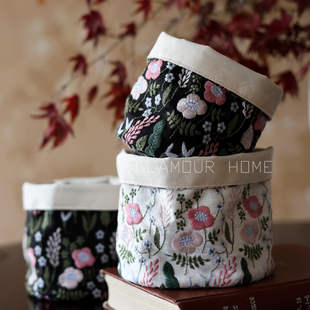 重工刺绣布艺收纳桶小号桌面笔筒化妆刷眉笔文具玩偶梳子小框子