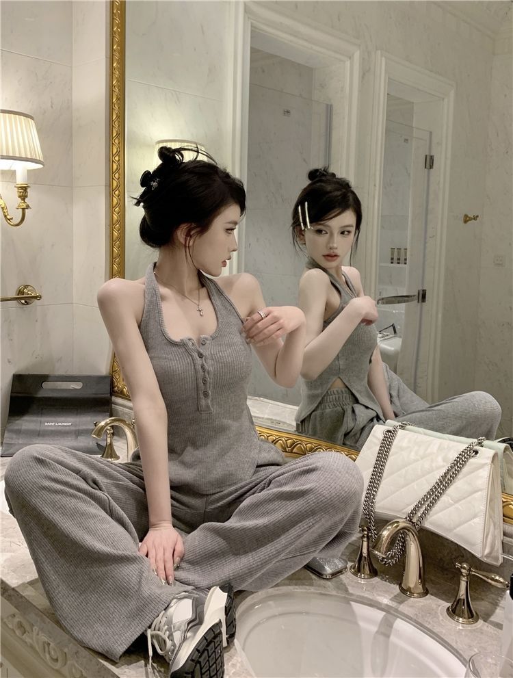 小个子纯欲风套装女性感辣妹挂脖不规则上衣阔腿裤运动卫裤两件套