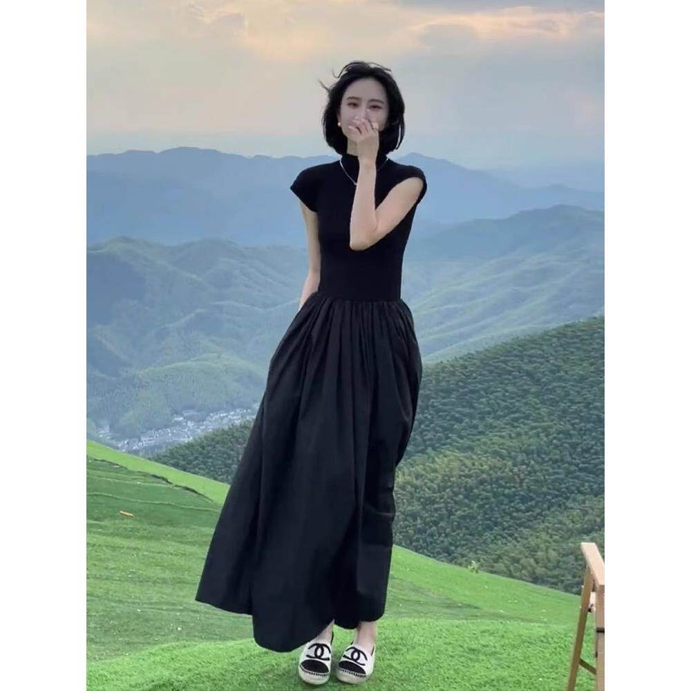 欧洲站法式轻奢赫本风小黑裙名媛气质小众设计感收腰显瘦连衣裙夏