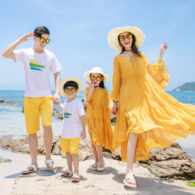 高端亲子装新款夏装海边度假母女沙滩裙连衣裙一家三口宽松大码裙