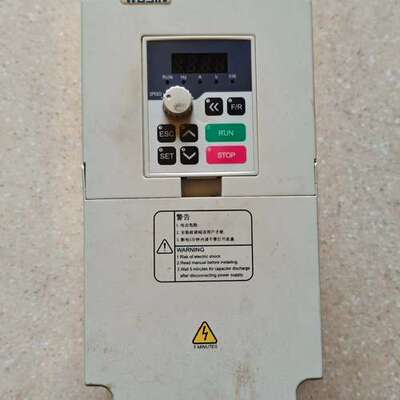 沃森变频器 WXM-5.5T4-1B 实物拍摄，功能正常