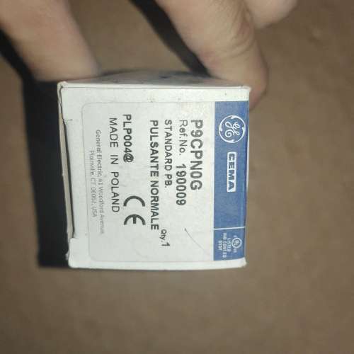 GE通用电气二位选择开关型号：P9CPN0G