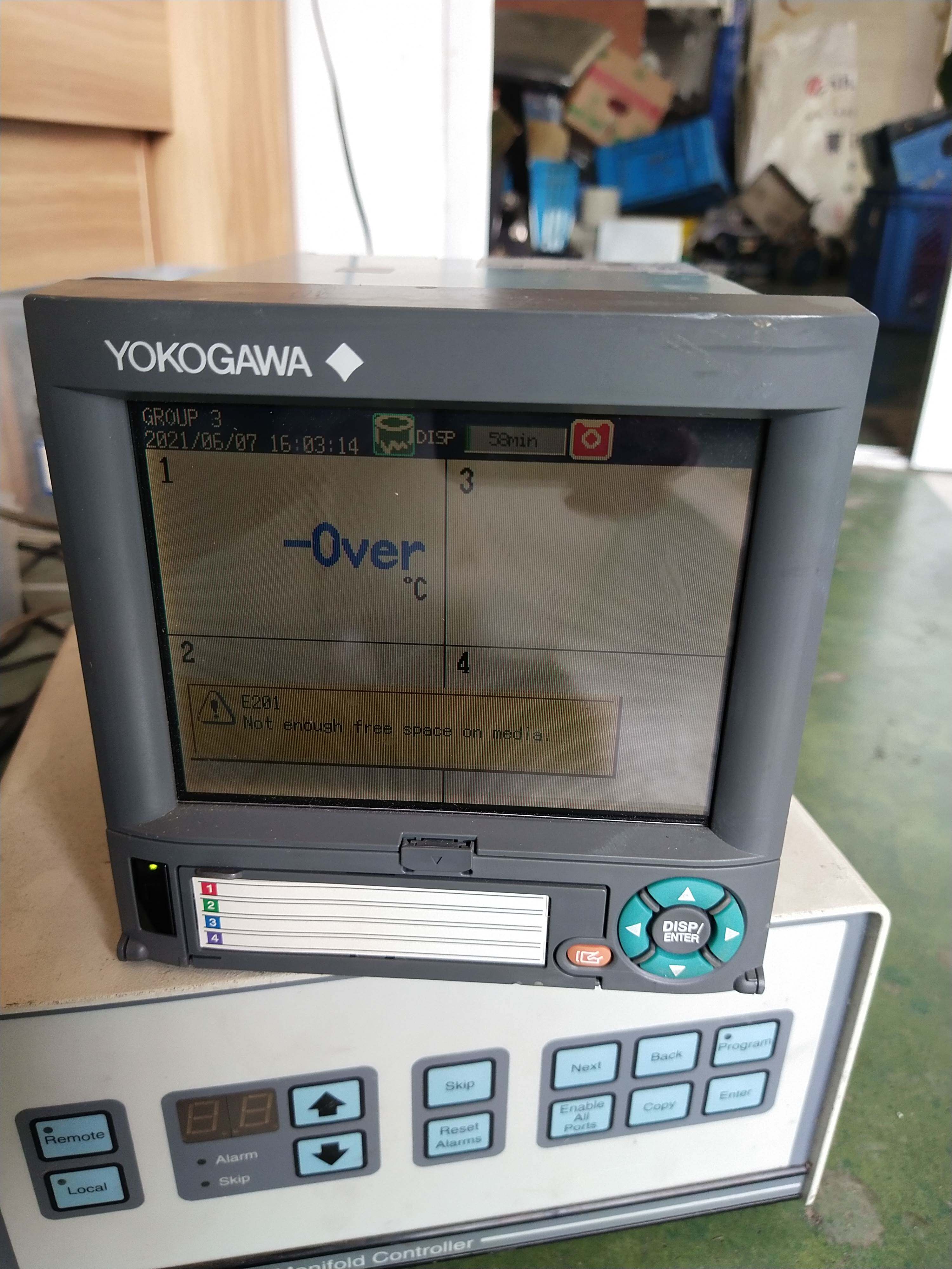 yokogawa dx1004-3-4-2横河无纸记录仪
