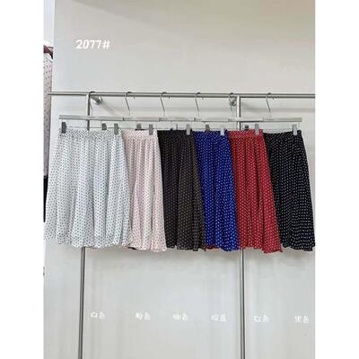 vengo 2077夏季新款时尚经典复古波点半身裙独特压褶飘逸大摆裙子