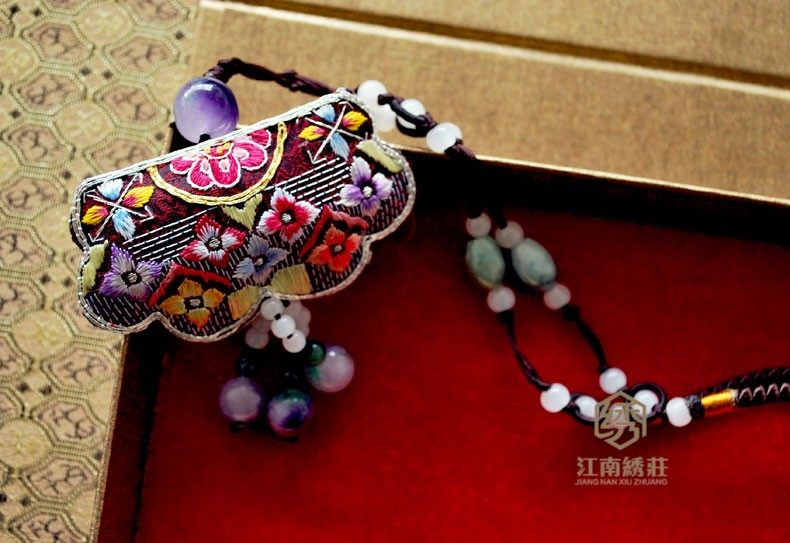 江南绣庄手工苏绣饰品 复古民族风老绣片 双面绣项链成品毛衣链