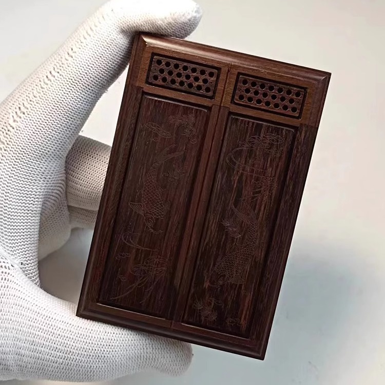 张圣林鸡翅木双格黄蛉盒