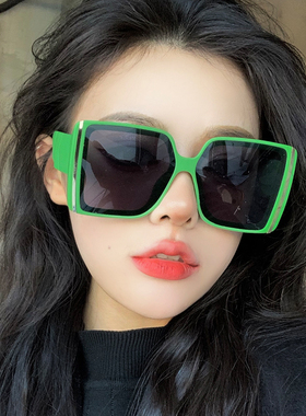 新款绿色大框墨镜女大脸网红个性时髦太阳镜出游百搭防晒显瘦眼镜