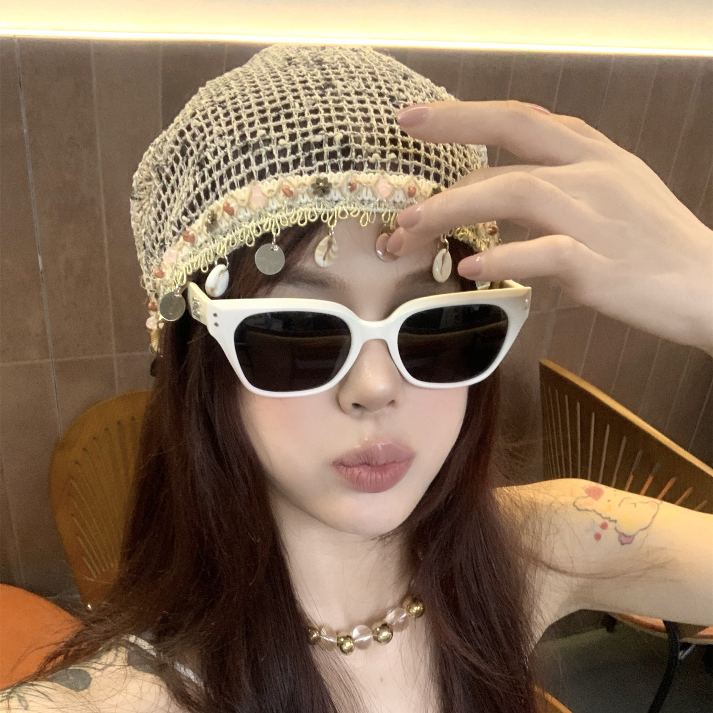 复古韩系奶白色猫眼墨镜女高级感窄边修饰脸型户外防晒出片太阳镜