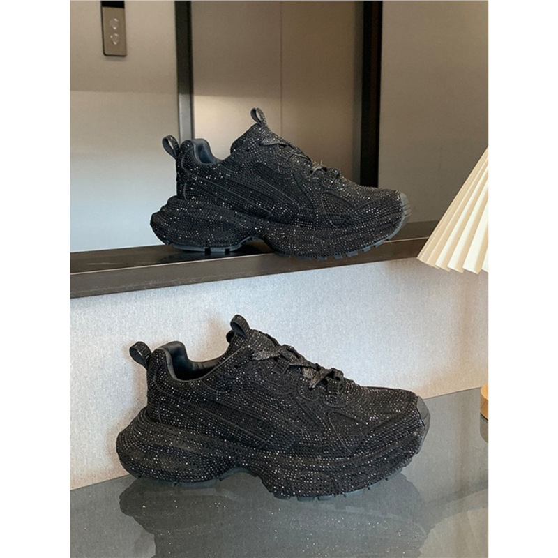 2025秋季新款满水钻老爹鞋女炸街百搭厚底透气增高休闲运动跑步鞋