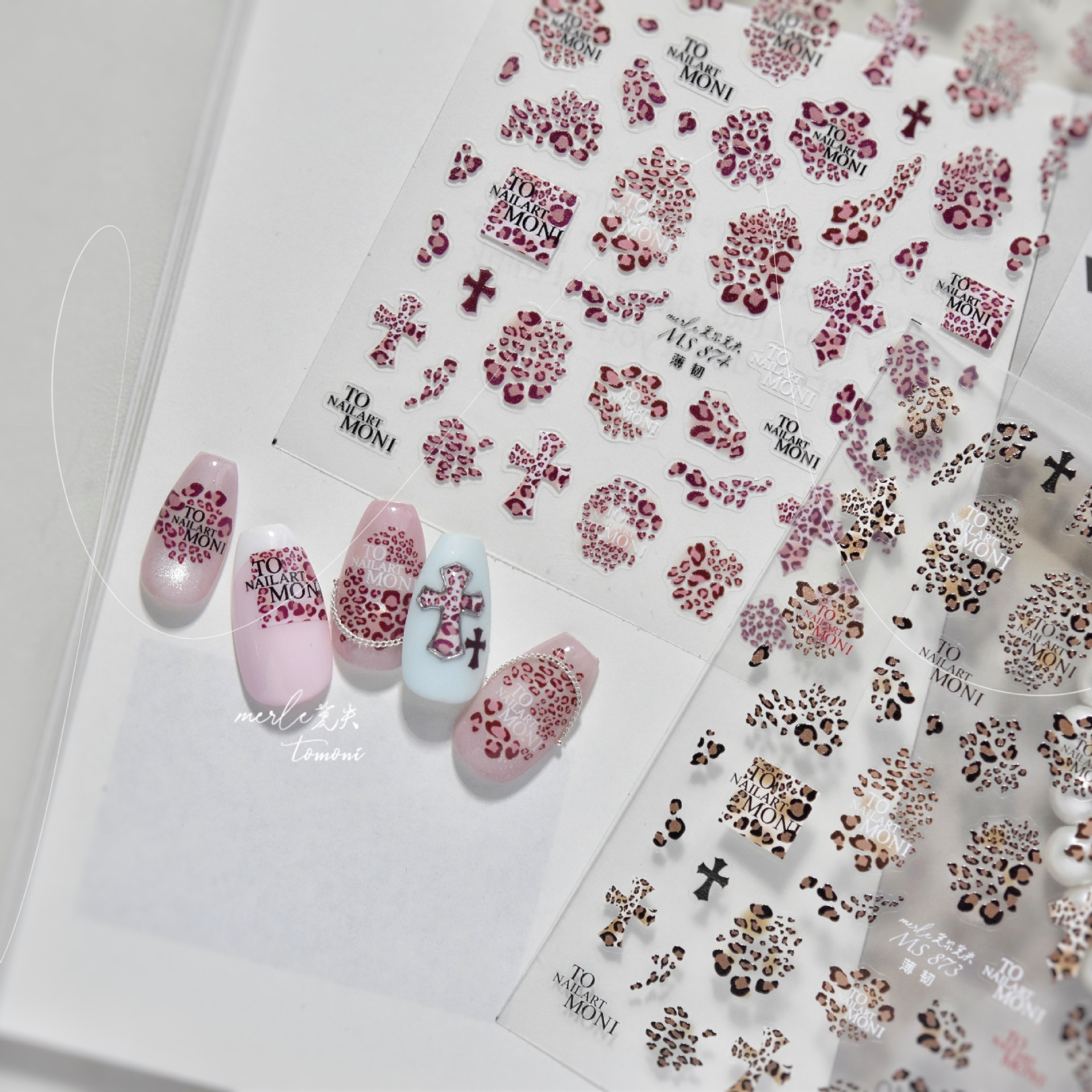 秋冬辣妹风豹纹十字架美甲贴纸