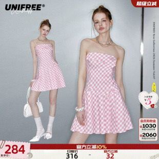 UNIFREE粉色格子吊带连衣裙女夏季新款小个子A字裙气质洋气百褶裙